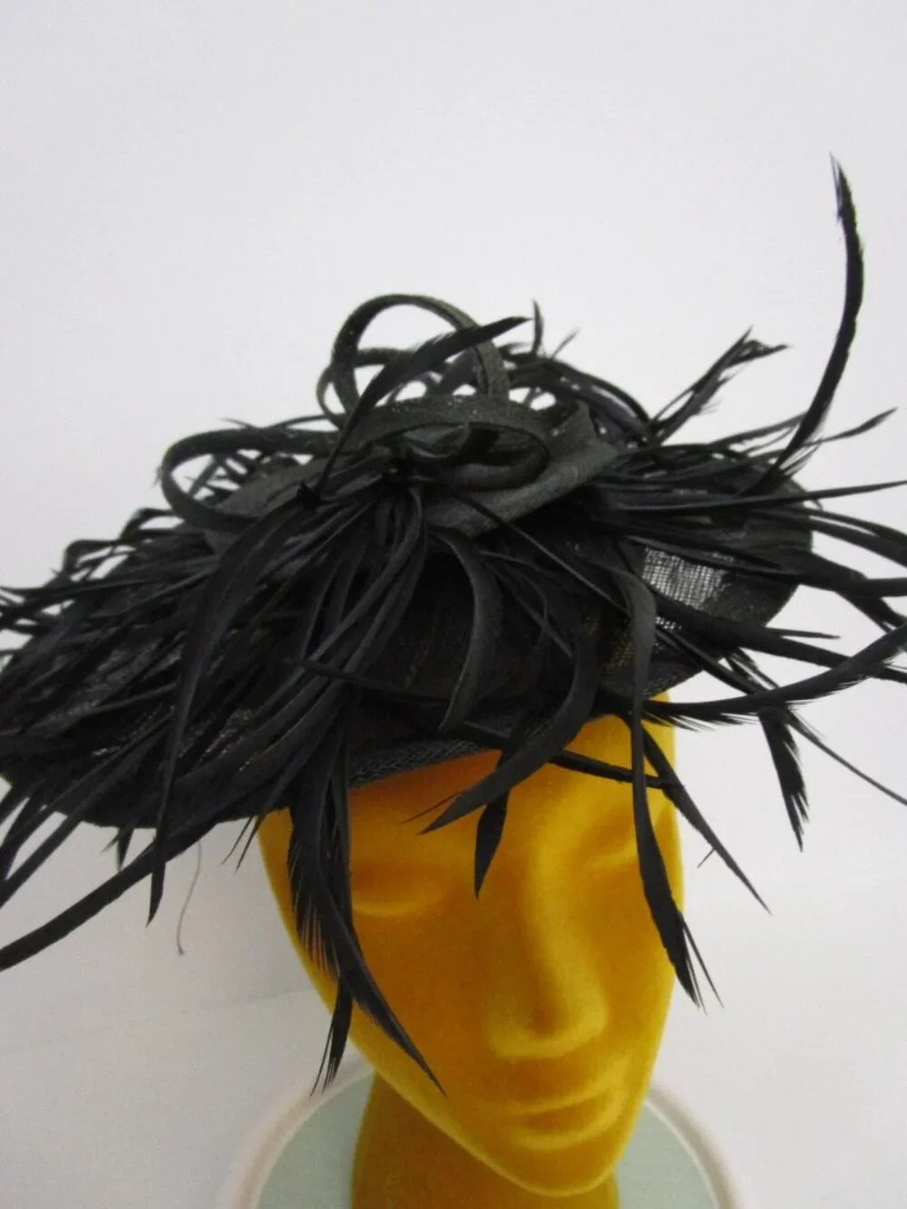 Whimsical Black Straw Platter Hat Dancing Feathers England
